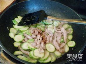 娱乐吃瓜视频制作方法,幕后技巧与热门案例解析