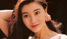 李嘉欣故事爆料视频,背后真相曝光！