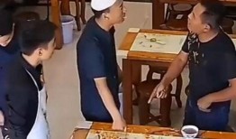 珠海餐饮爆料事件视频曝光,揭露后厨黑幕，食品安全引关注